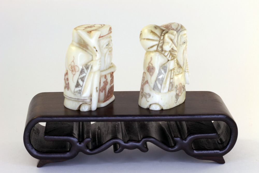 Сет нэцкэ Дзюродзин и Фукурокудзю на подставке