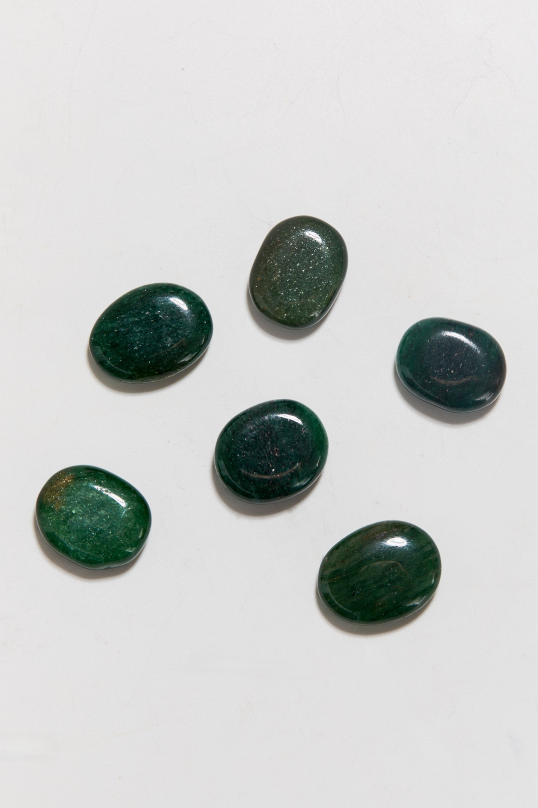 Зелёный авантюрин галтовка