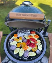 Керамический гриль Big Green Egg L Large (большой), 46 см, на ножках с рукояткой