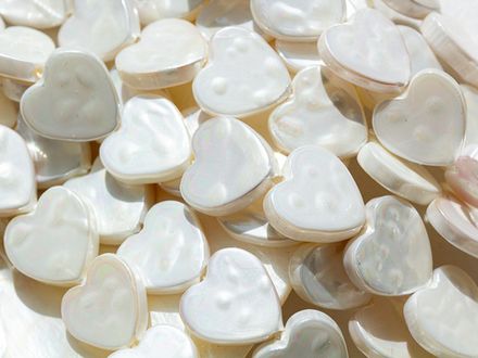 Жемчуг "Сердце" 12,5мм, майорка (нить) (уценка)