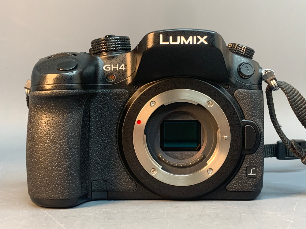 Panasonic Lumix DMC-GH4
