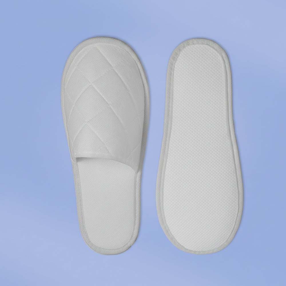 Тапки стеганный спанбонд, закрытый мыс (100 пар), с картоном и подошвой эвапора 3.5 мм, белые