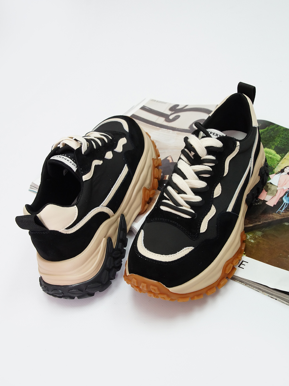 Кроссовки женские демисезонные