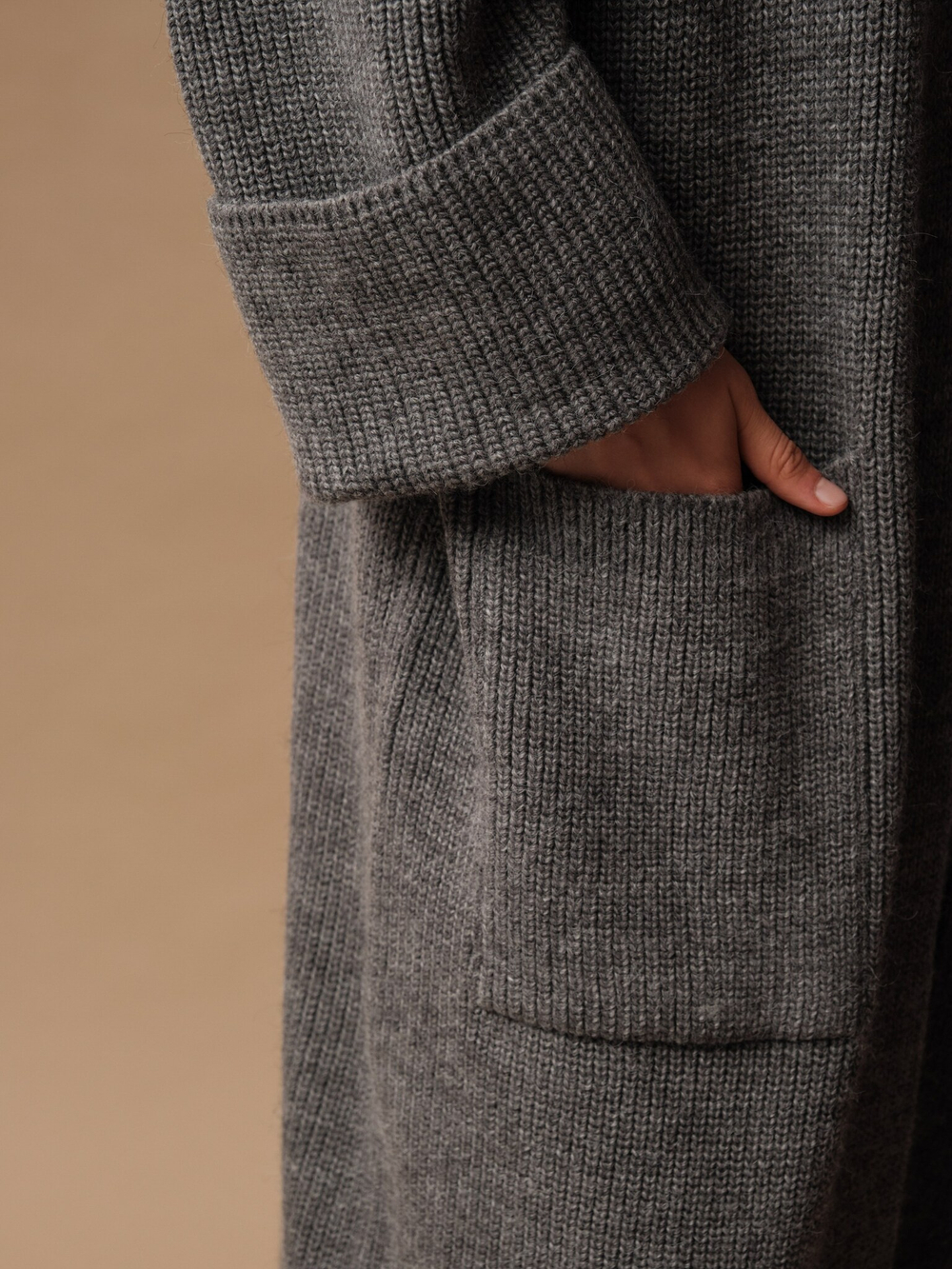 C0153-05 Кардиган женский темно-серый dbr