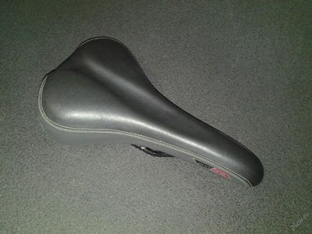 Седло Velo спортивное