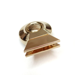 Замок-защелка на винтах 30*40 Золото