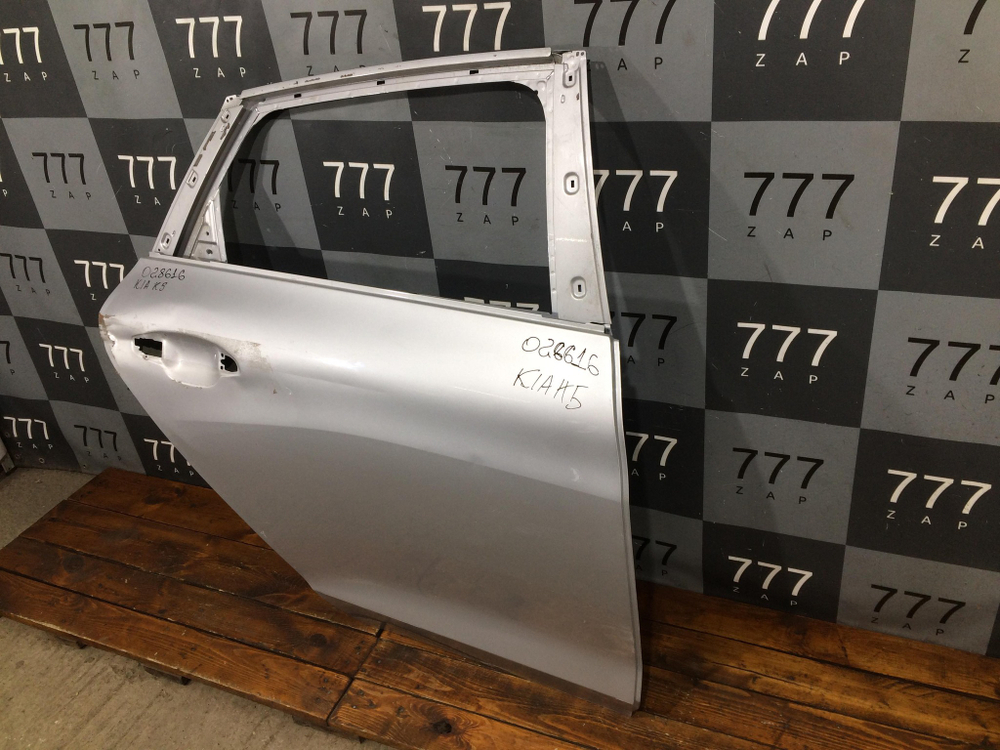 Дверь задняя правая Kia K5 20-нв Б/У Оригинал 77004L2000