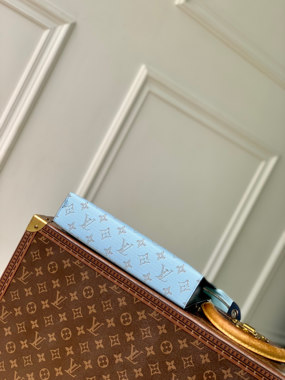 Louis Vuitton Pochette Voyage MM