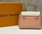 Сумка Louis Vuitton Lockme Ever Mini светло-розовый
