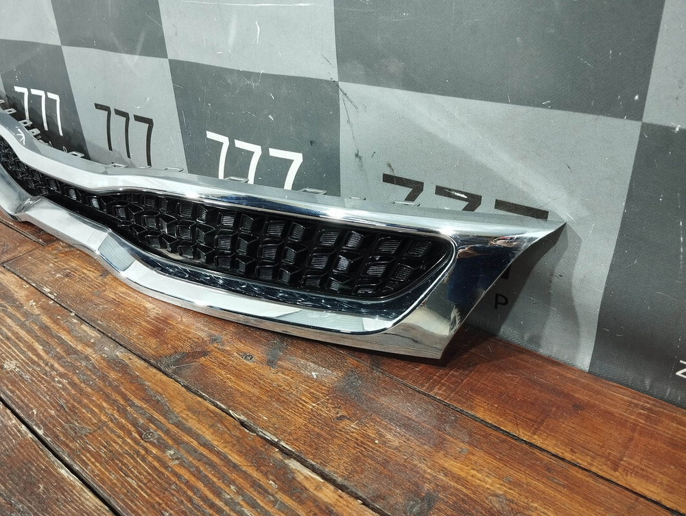 Решетка радиатора Kia Rio 4 X-Line 17-20 Б/У Оригинал 86350H0500