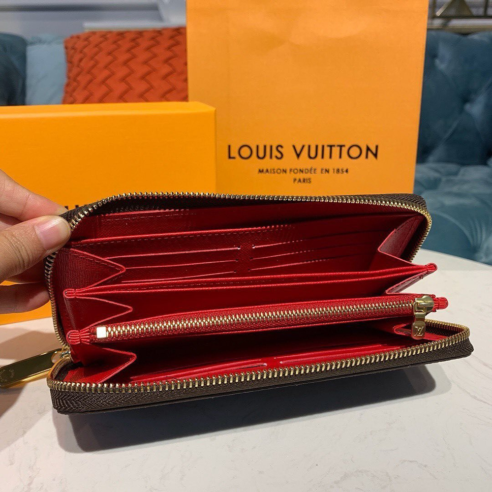 Louis Vuitton Zippy Wallet