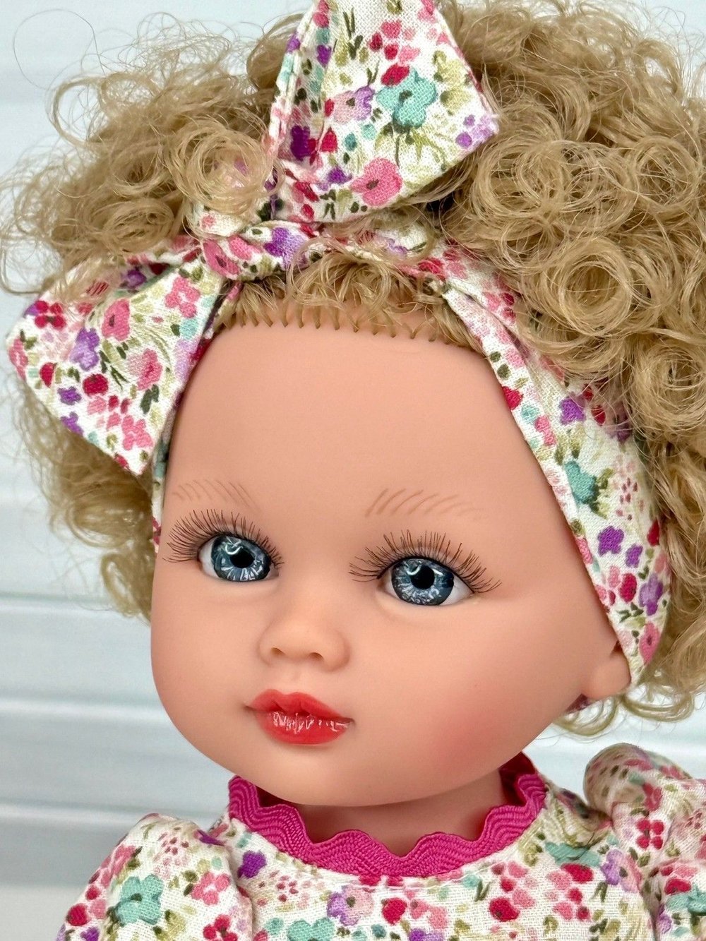 Кукла Manolo Dolls виниловая Sofia 32см (9306)