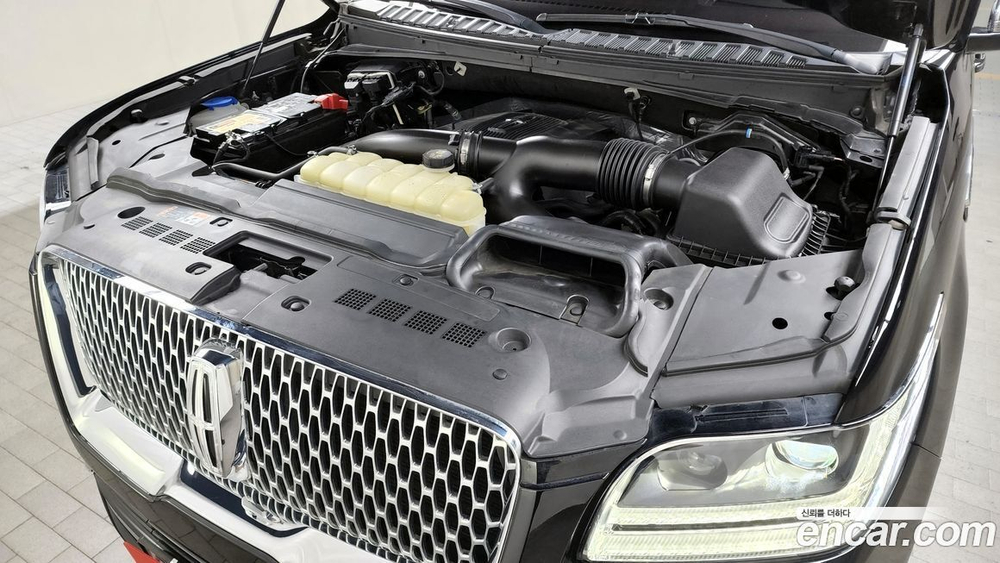 Lincoln Navigator 3.5L Черный 레이블 (07.2020)