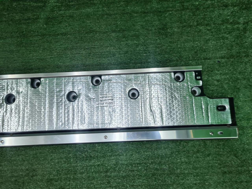 Накладка порога правая Mercedes G W463 (2018-н.в.)