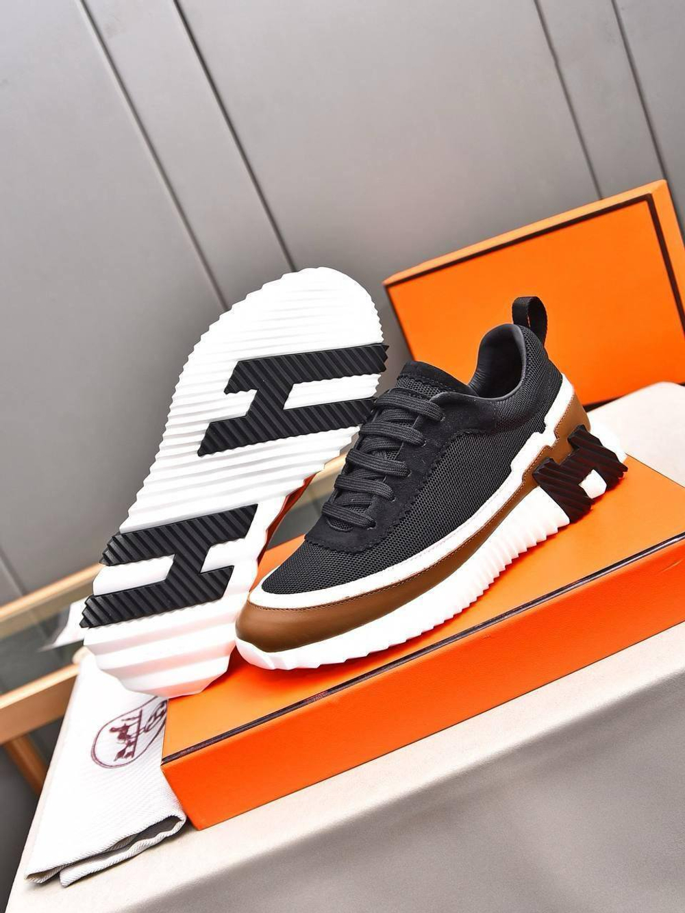 Кроссовки Hermes
