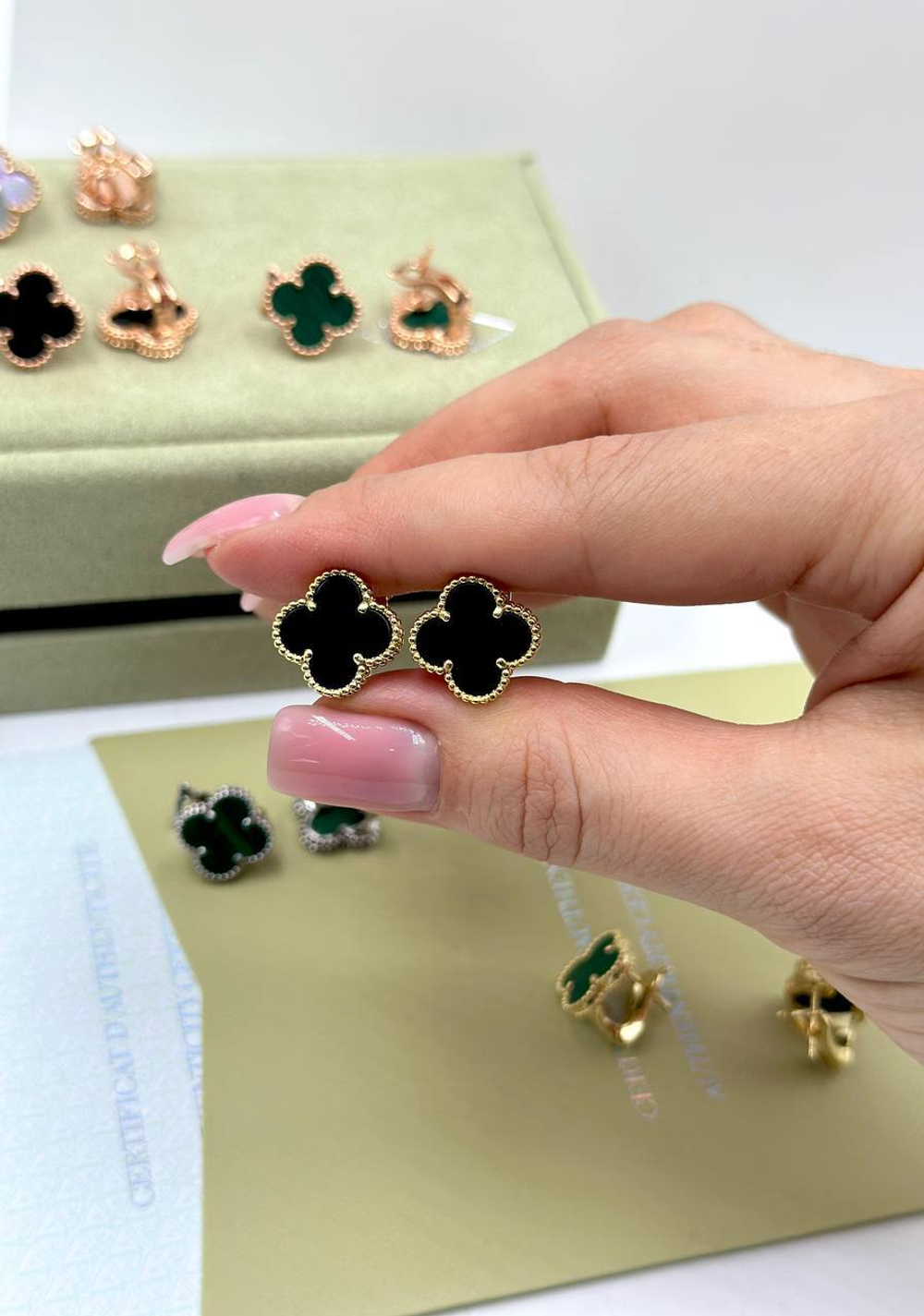 Серьги Van Cleef & Arpels