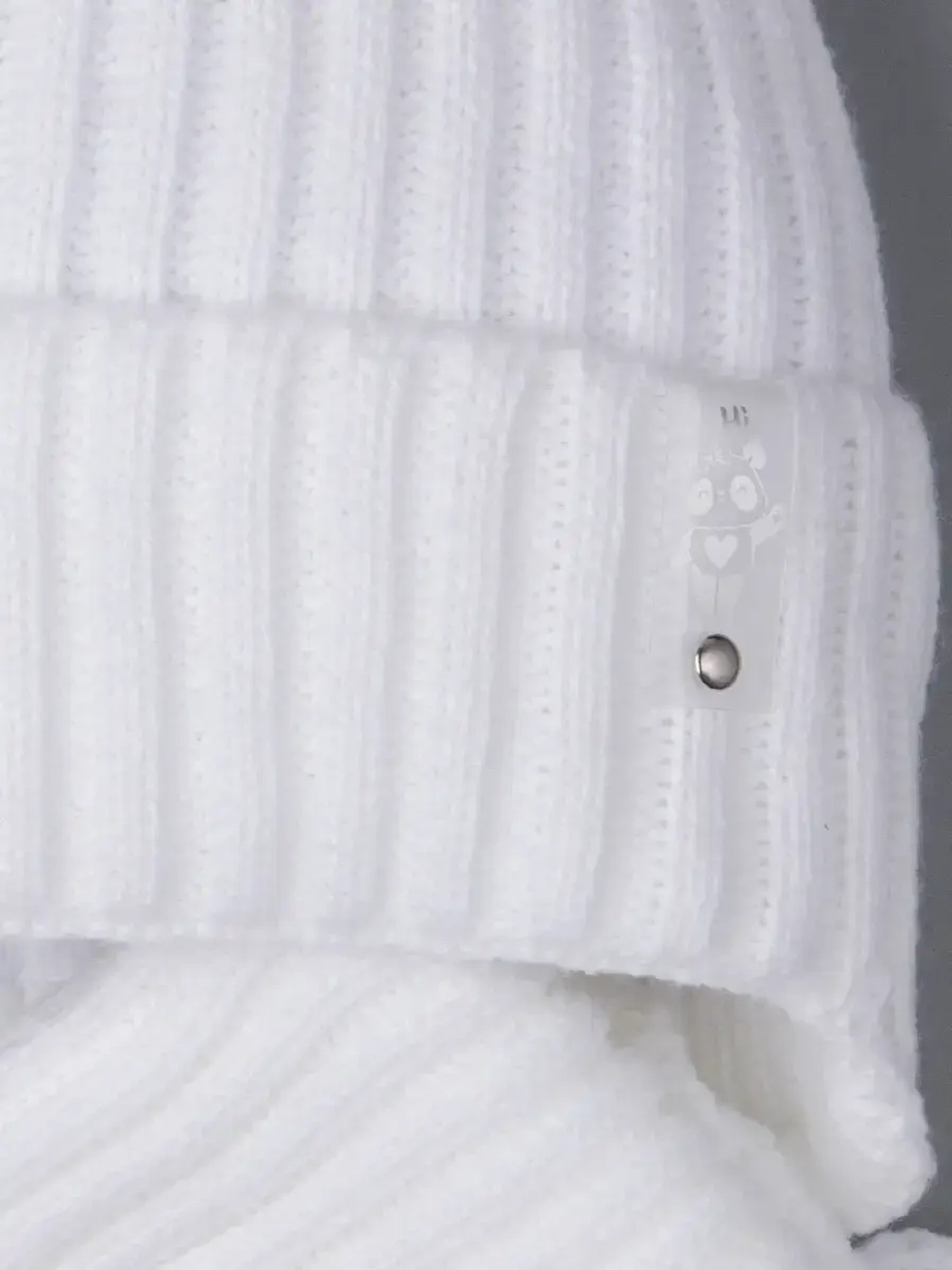 Шапка для девочки со снудом, демисезонная, белая