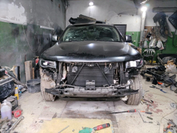 Передний бампер Jeep Grand Cherokee SRT8