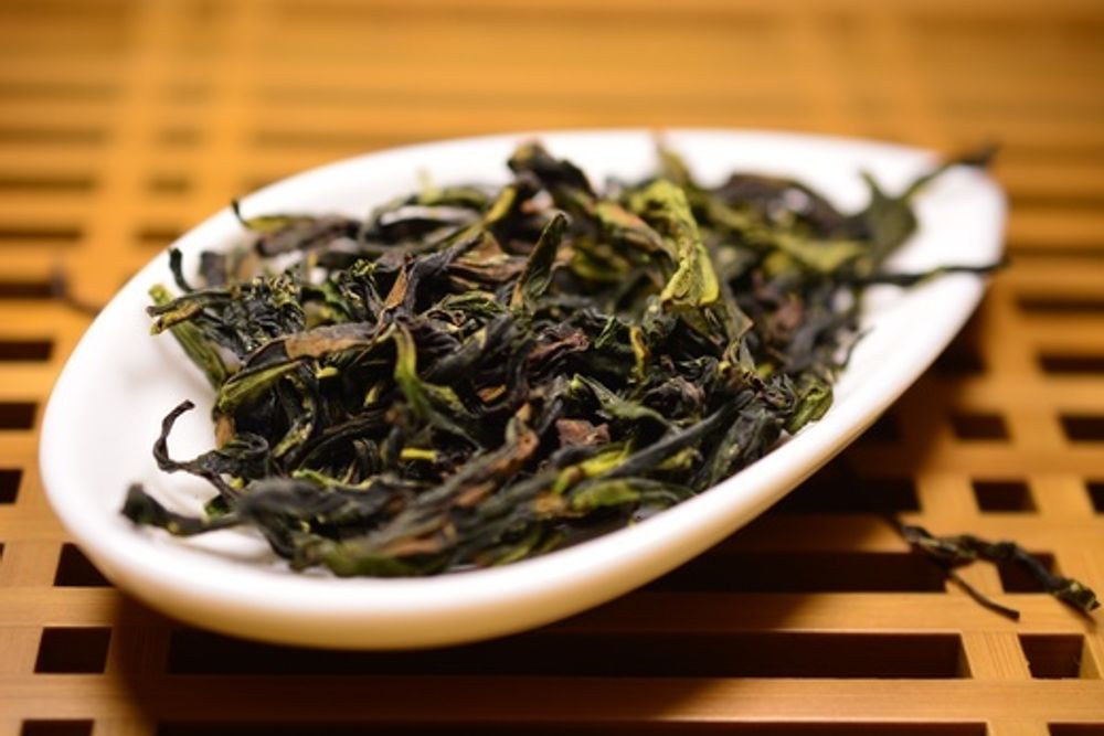 Я Ши Сян Дан Цун, светлый