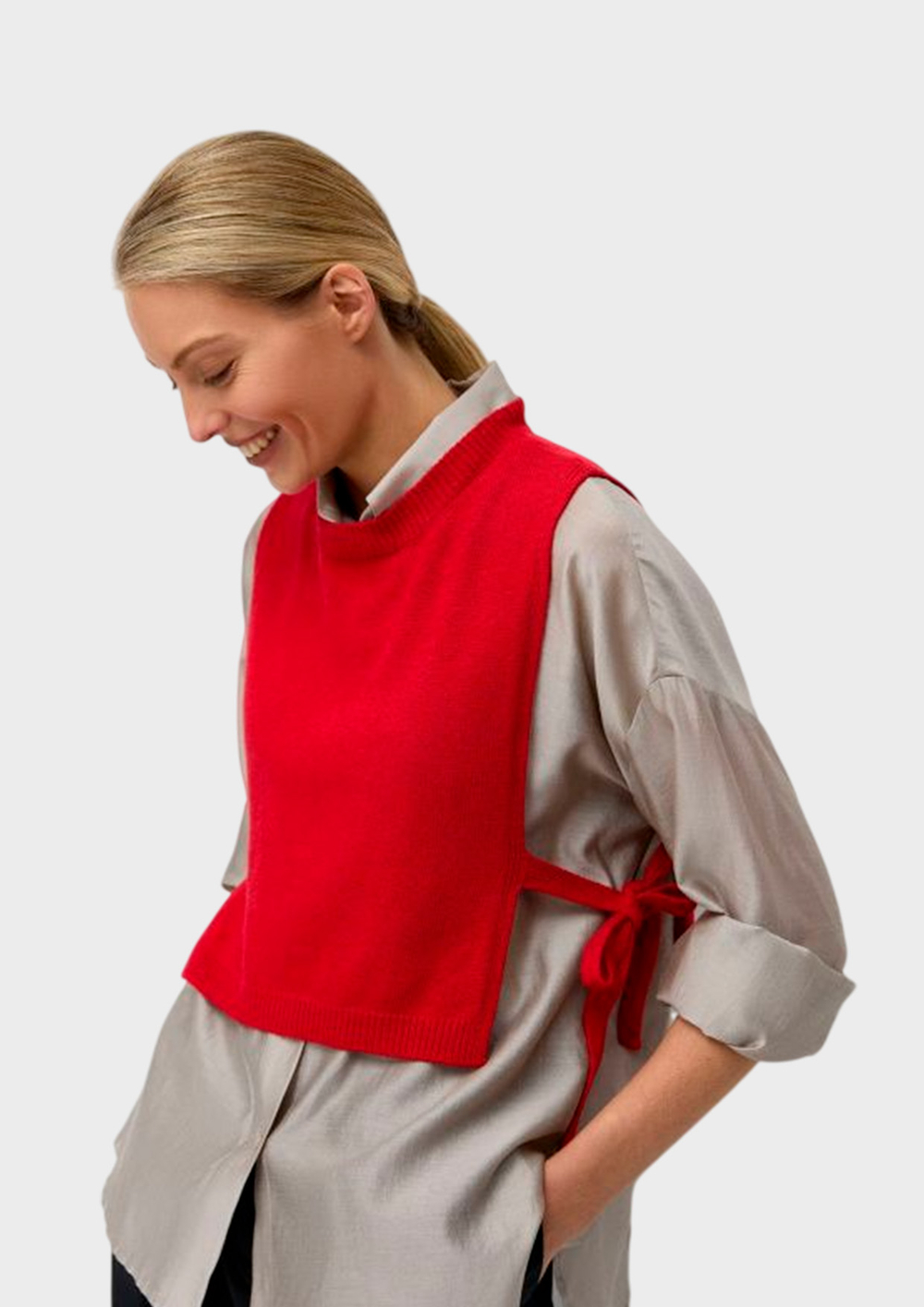 Манишка AROUND