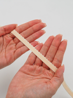 Резинка отделочная пион ажурная ширина 10 мм с учетом фестона