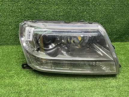 Фара правая Suzuki Grand Vitara (05-16) галоген