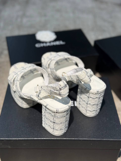 Босоножки CHANEL