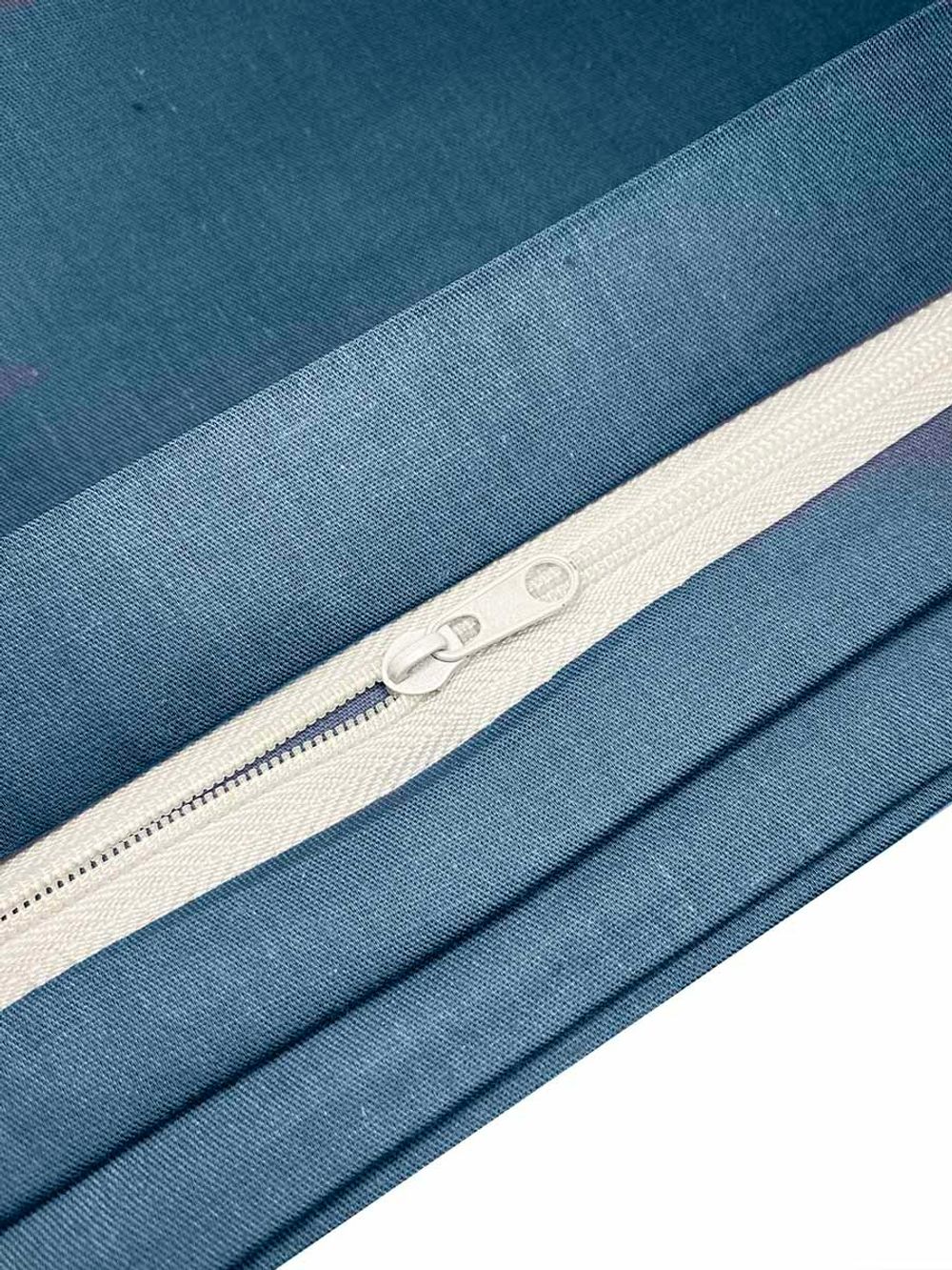 Постельное белье Milky Garden "Azul" семейное   наволочки 50х70 2шт Простынь на резинке 160х200 см  Пододеяльник 145х215 см(2шт)