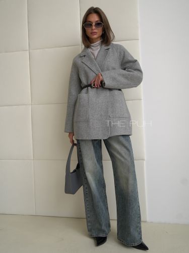 Серый шерстяной пиджак