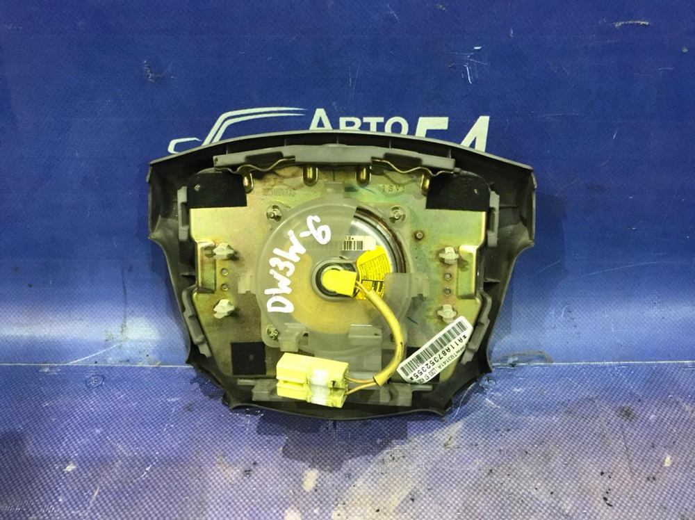 Подушка безопасности водительская MAZDA DEMIO 2001