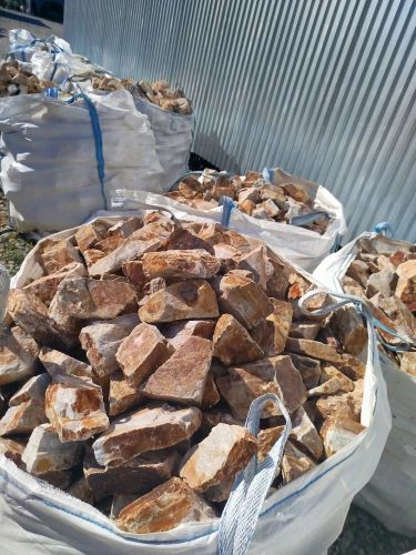 Булыжник Кварцит медовый /тонна