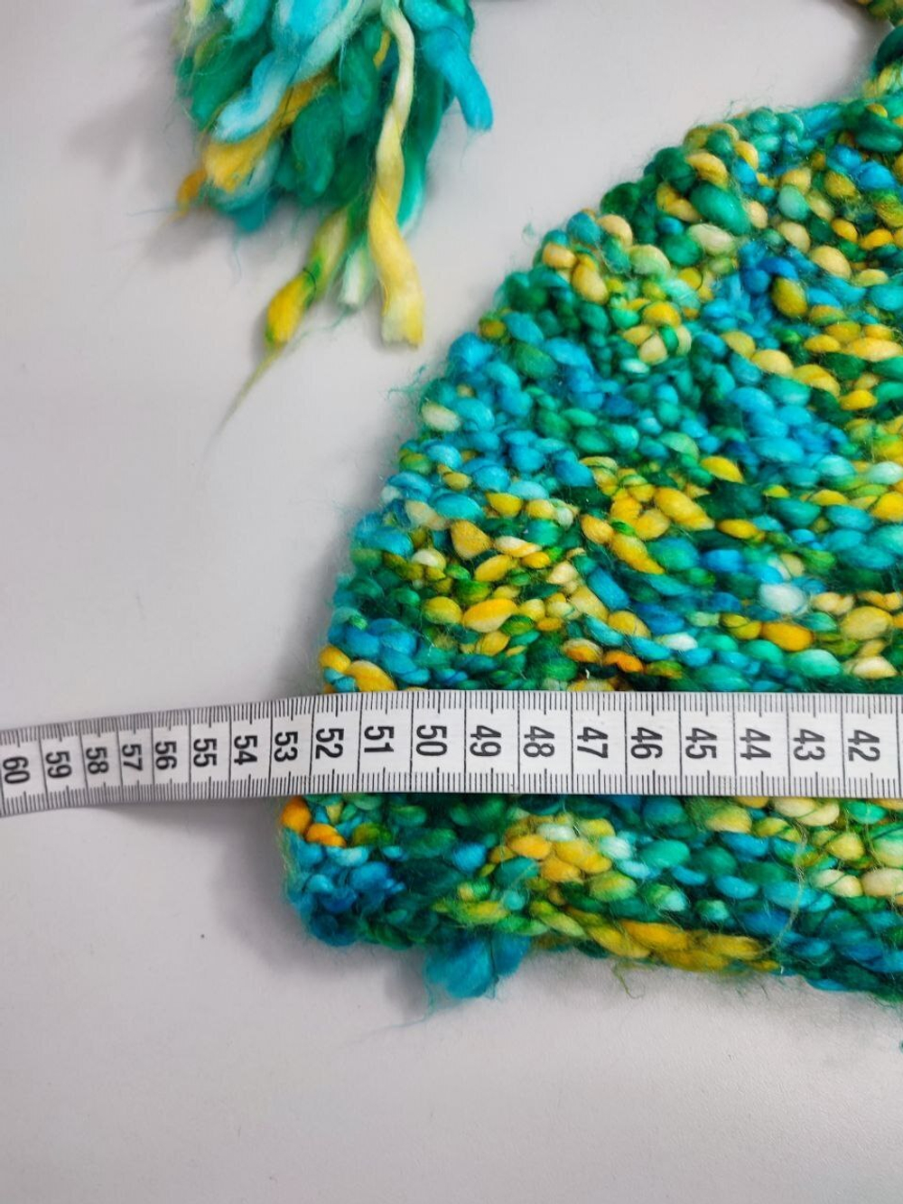 Шапка яркая