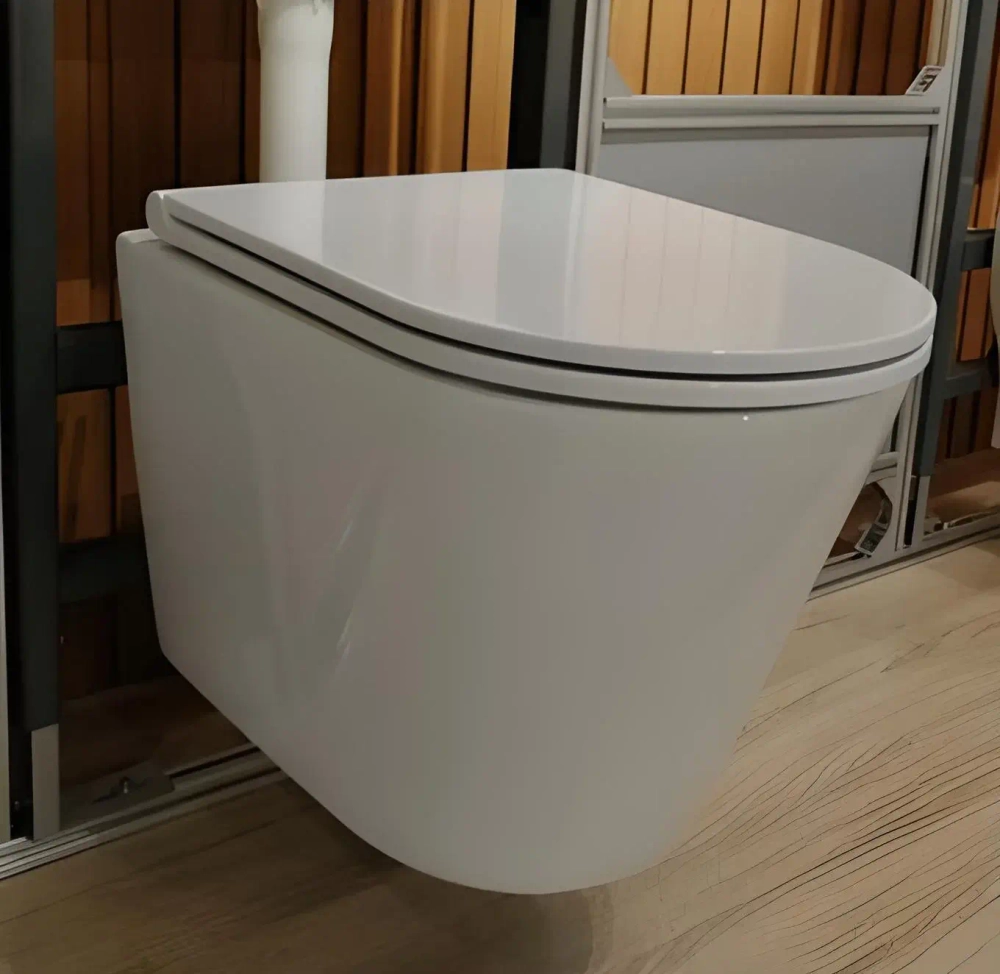 Унитаз-подвесной безободковый LT053E-UQ 515*355*365