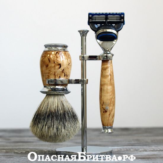 Бритвенный набор MUEHLE PURIST, каповая береза, барсучий ворс высшей категории Silvertip, бритва Fusion