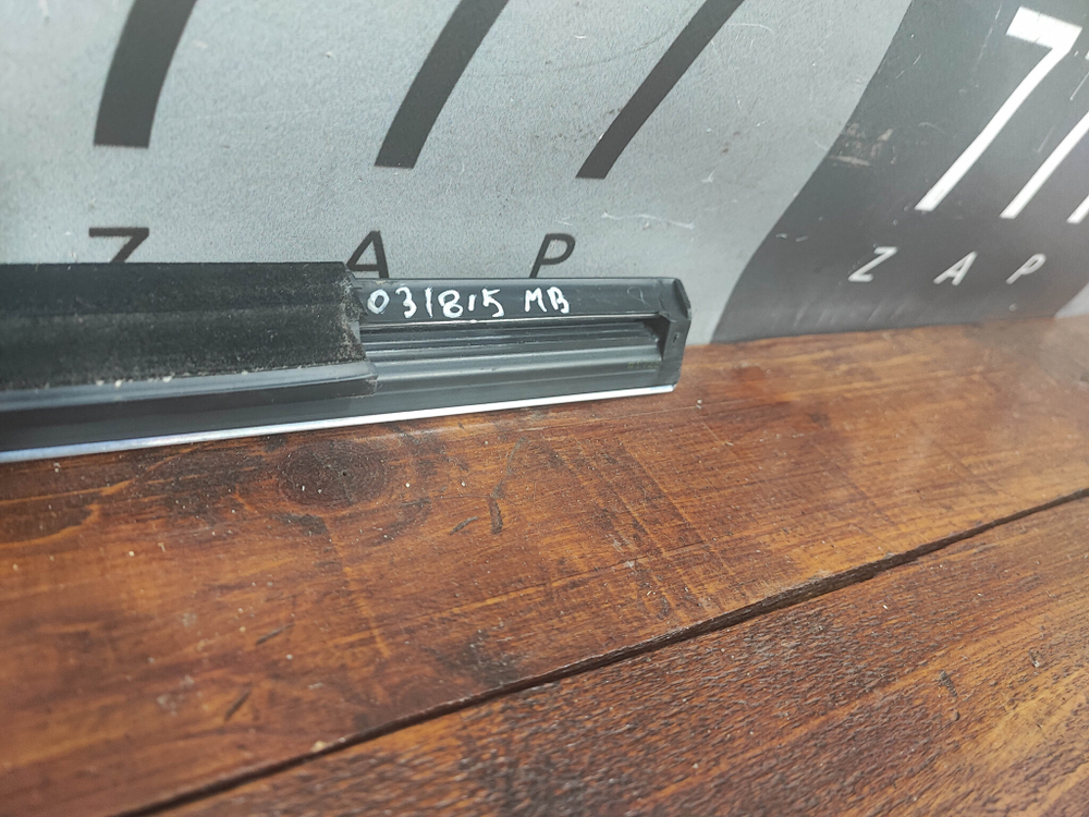 Молдинг стекла двери Mercedes S-Class (W222) 13-20 Б/У Оригинал A2226730265