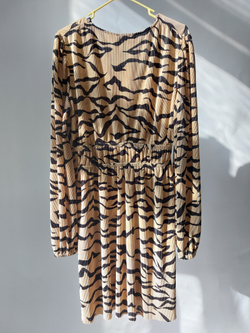 Платье Zara