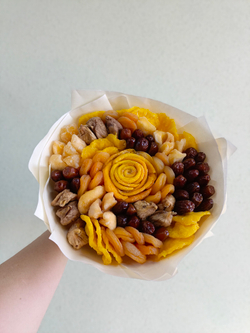 Букет из сухофруктов "Дары природы"