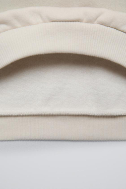 ZARA ТОЛСТОВКА С АППЛИКАЦИЯМИ «СЕРДЦЕ», ЭКРЮ