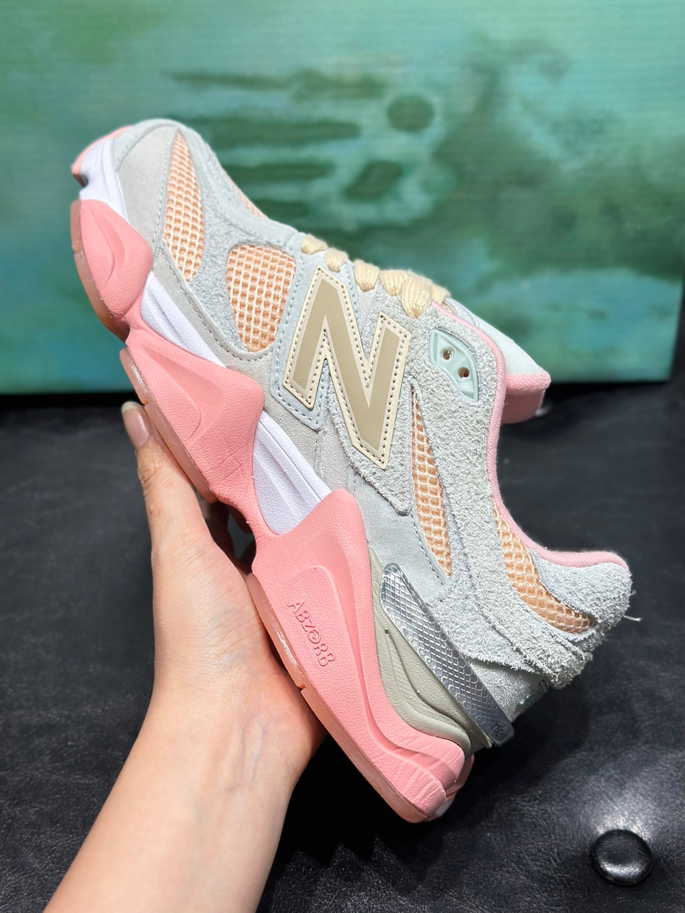 New Balance 9060