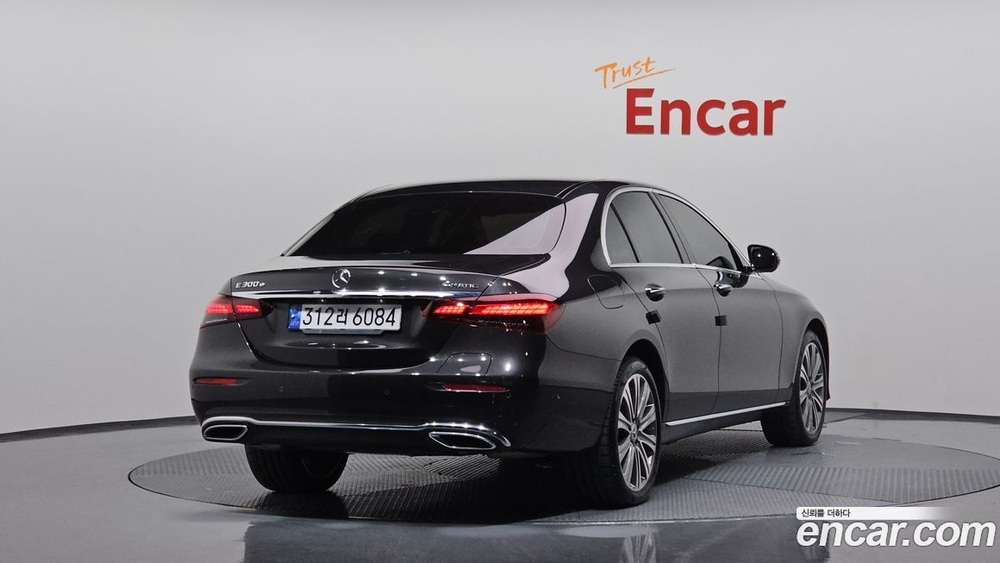 Mercedes-Benz E-Class W213 E300e 4MATIC Exclusive (07.2023)