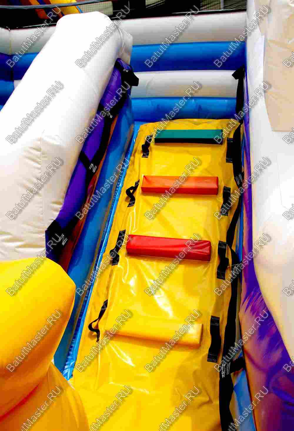 Коммерческий батут «Белый клык» с немеханизированной головой, размер 6*5*2,9 м.