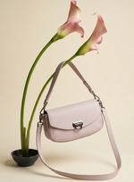 Сумка кожаная багет Azaro 31049 розовый дым