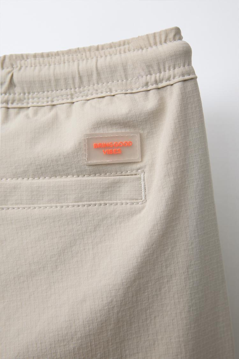 ZARA БРЮКИ-ДЖОГГЕРЫ ИЗ ВЫСОКОТЕХНОЛОГИЧНОЙ ТКАНИ, ЦВЕТ ЛЬДА