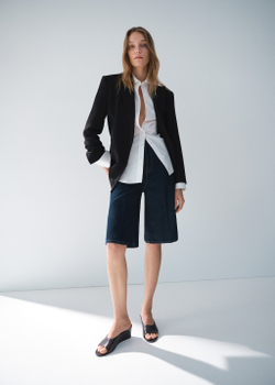 Джинсовые бермуды со средней посадкой