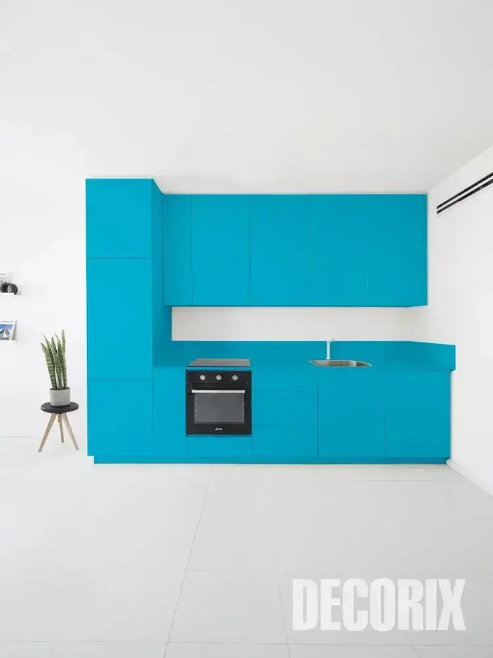 Краска голубая в баллончике глянцевая акриловая DECORIX - "Светло-голубая" эмаль аэрозольная для любых поверхностей 520 мл