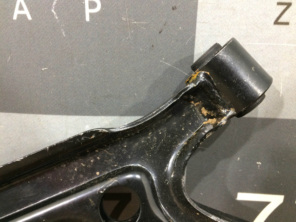 Рычаг передний правый Nissan Primera (P10) Новый  5450050J25