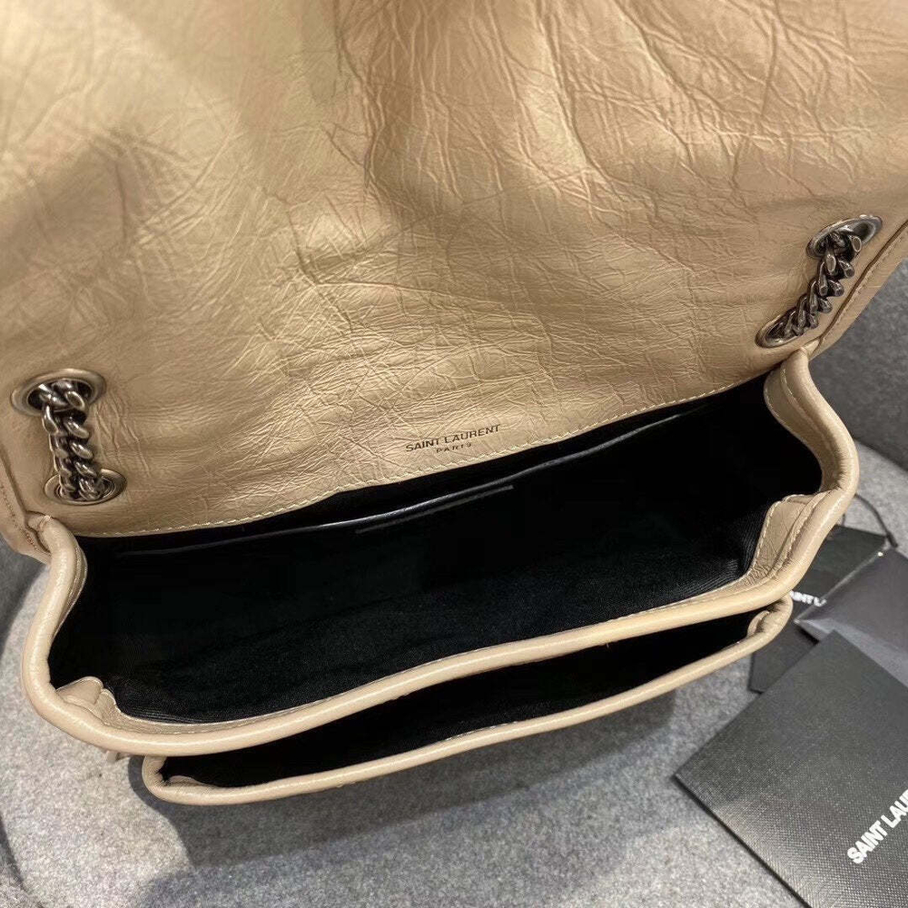 Yves Saint Laurent Niki 22 cm