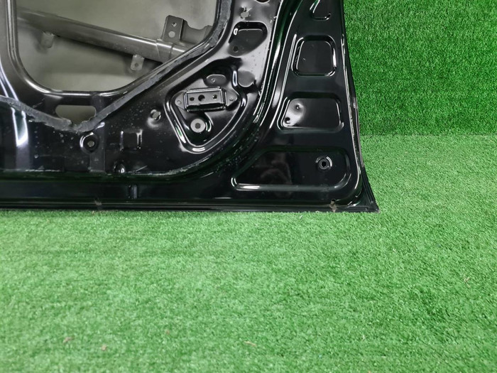 Дверь передняя правая Land Cruiser 200 (2015-2021)