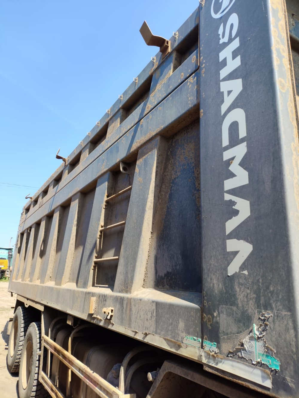 Shacman (Shaanxi) SX* 8x4 Самосвал SX33186V366 (Дизельный, 11,6 л, 423 л.с., МТ)