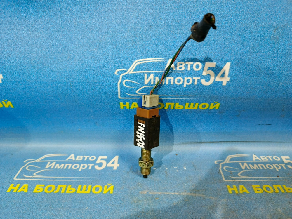 Датчик педали тормоза NISSAN PULSAR 1999